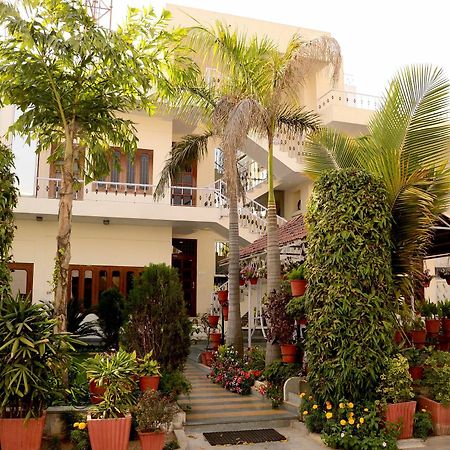 Hotel Sukhvilas Τζαϊπούρ Εξωτερικό φωτογραφία