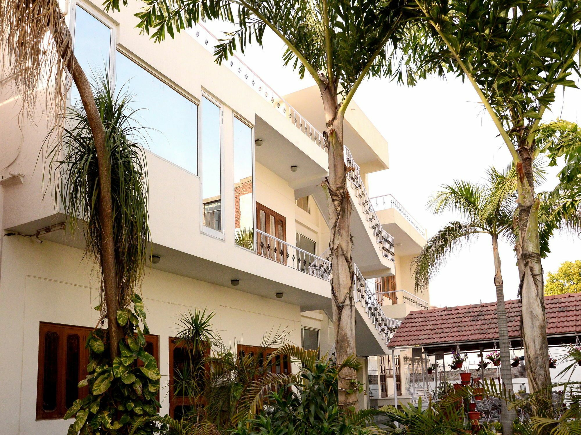 Hotel Sukhvilas Τζαϊπούρ Εξωτερικό φωτογραφία